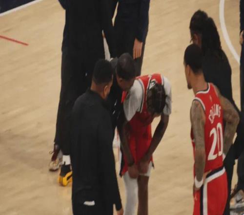 10+3!二次受伤倒下!这可是快船的主力前锋