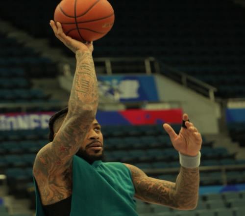 莫兰德轰12+14大发神!威尔斯11+2,王岚嵚6+3,辽篮领先江苏13分