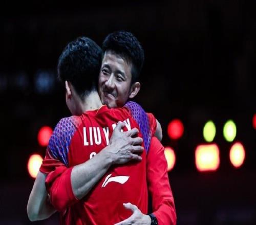 諶龍談?chuàng)螄?guó)青隊(duì)教練：這是一份我非常熱愛的工作