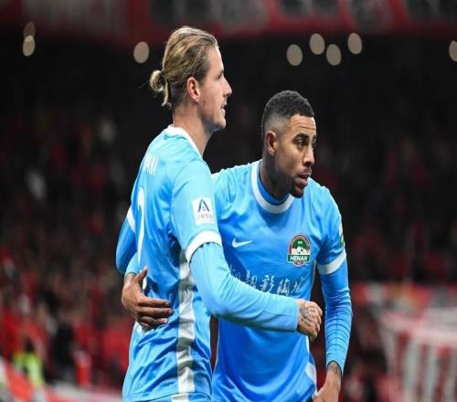 上半場火力全開+下半場韌勁拉滿，河南攻克海港主場