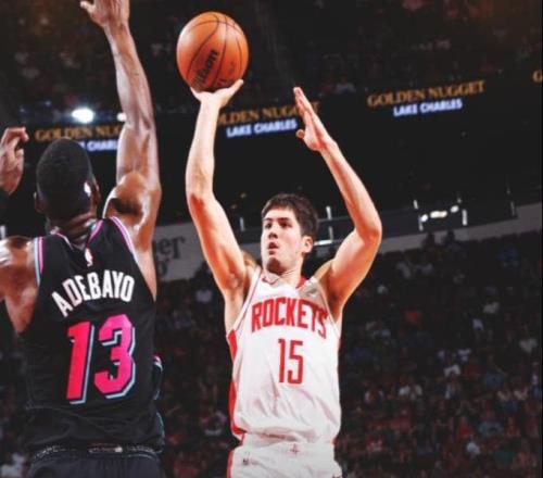 “卧底”浮出水面,火箭221一波流带走比赛,乌度卡命真硬