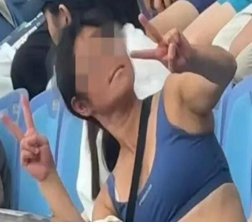 女子酒后擾亂賽場(chǎng)秩序，文明觀賽不容“耍酒瘋”新京報(bào)快評(píng)