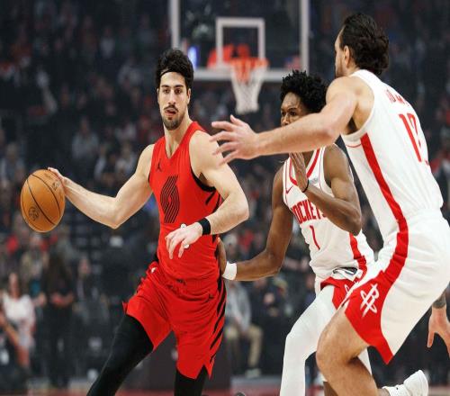 末节8中0还连续犯错!小贾成火箭被逆转罪人KD30+12场边暴怒