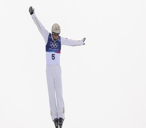 第四金！王心迪斬獲自由式滑雪男子空中技巧金牌