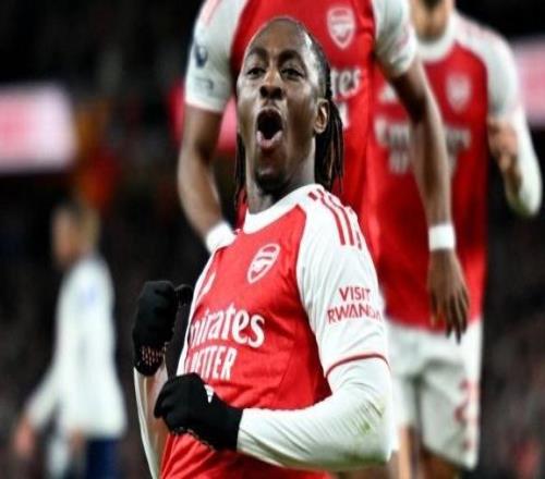 戴帽成为德比英雄埃泽:做梦都想不到