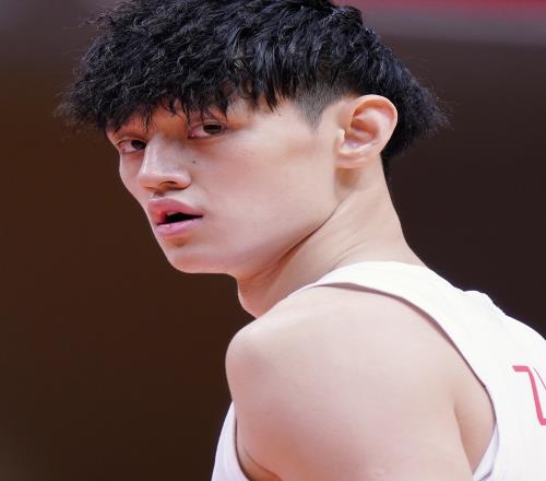 媒體人：再出個(gè)來自中國的NBA球星不容易可不看好但大可不必嘲諷