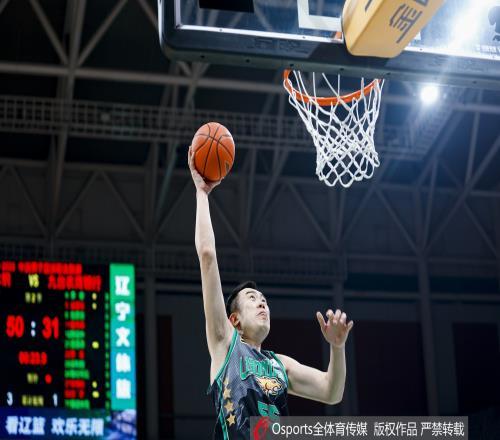 鎖定正賽資格后遼寧隊已經(jīng)讓老將韓德君提前返回沈陽
