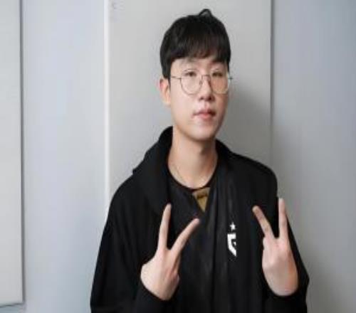 Ruler：如果重新出生不會選擇當(dāng)英雄聯(lián)盟職業(yè)選手會選擇培養(yǎng)Kiin這樣的兒子