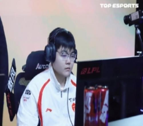 69發文後眾人紛紛下場，karsa、zhuo、wayward等人評論暖心安慰