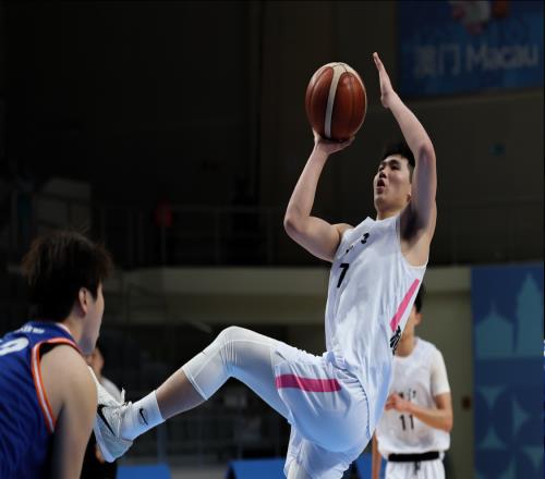 男篮1号位接班人找到了!单场51分,全运会场均39+4+5力压张博源