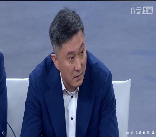 遭上海4杀!咪咕记者给广东队提两个建议,球迷:再加1件杜锋下课