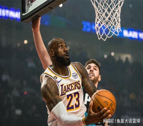 湖人慘敗！詹姆斯20+9一級惡犯，開拓者三人20+，斯瑪特25+2盡力