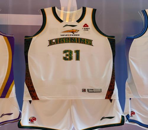 哪件最好看CBA新赛季主场球衣曝光,各队均有大改款