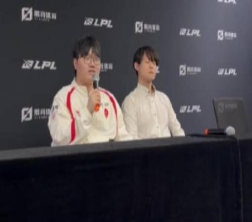 JKL督戰(zhàn)取勝感覺如何Poppy教練：不用回來了呀哥