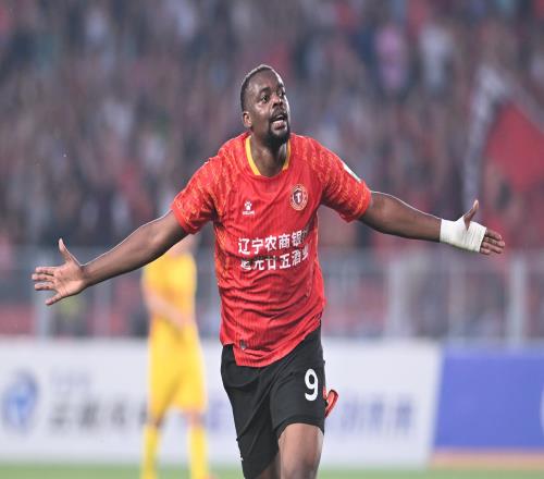 1队3冠!辽宁铁人联赛夺冠,球员包揽射手王+助攻王,双破记录