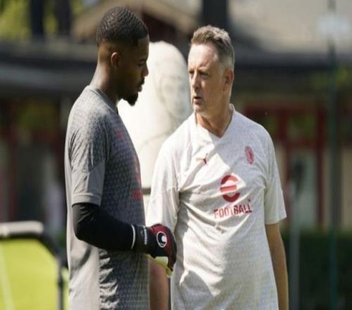 【体坛独家】大手笔!前AC米兰教头空降中超或投申花