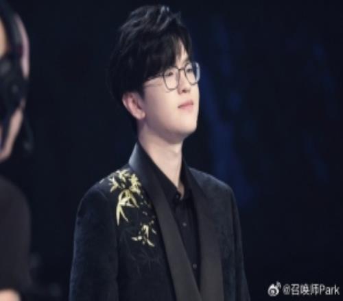 爆料人：WBG.jiejie成了今天競拍沒意外Xun和Gala也去了目標隊伍