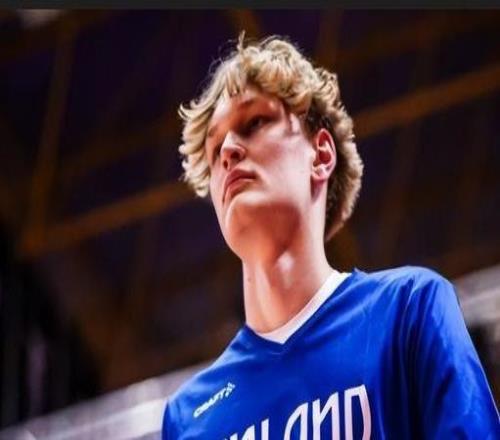 米卡穆里宁:人称“瘦耶稣”模板AK47的“下一个马尔卡宁”