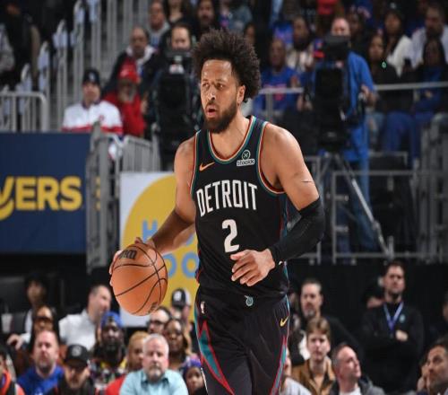 糟糕表现,坎宁安登场35分钟26投仅5中,正负值18全场最低