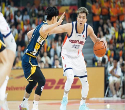 拿600萬，男籃一哥化身“CBA倫納德”，球迷：廣州的錢真好賺