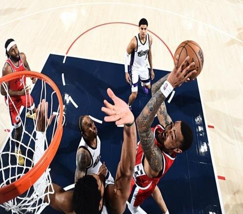 锋线大将复出后首战状态尚可,但快船竟然输给了西部垫底的国王