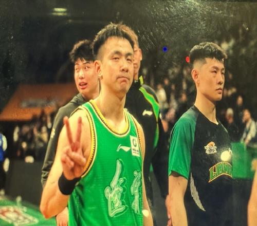 趙繼偉5+2！威爾斯11分，莫蘭德9+8，王嵐嵚6+2，遼籃落后山西8分