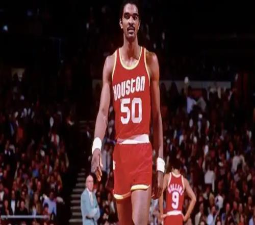 初代文班亞馬！如今打球能統(tǒng)治聯(lián)盟這位前NBA狀元的天賦有多強(qiáng)