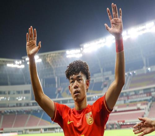 博主:04国少队长何小珂将征战苏超上赛季中超结束成自由身