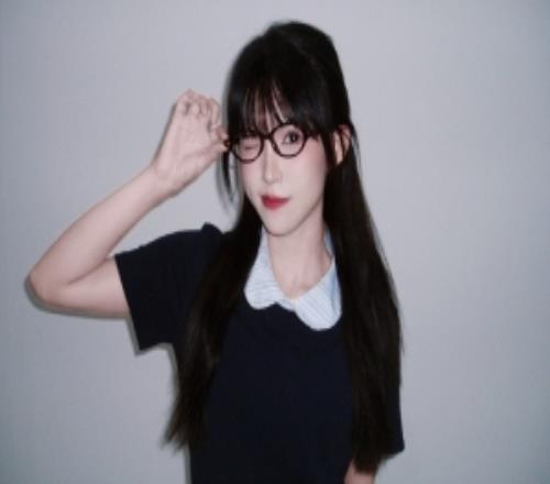 无畏契约主持麦麦晒照:都快忘记这组照片啦