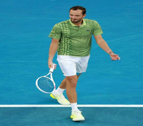 梅总吞蛋出局外界称被打出心理阴影，约维奇战萨巴要成为网坛最强