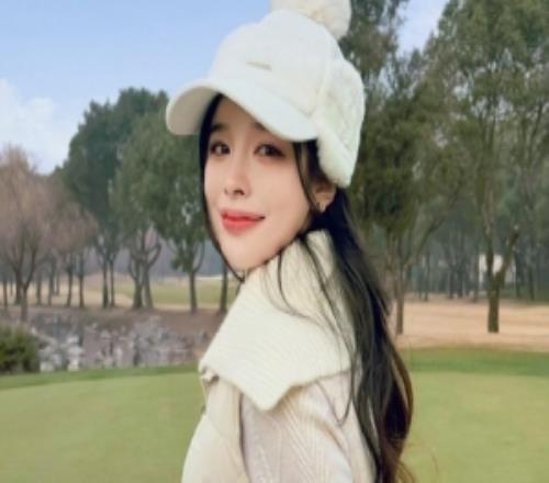 糖小幽曬照：嘻嘻和高能量的姐姐一起就是很開心！