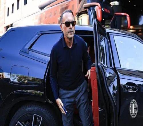 米体丨卡尔迪纳莱也参加了意甲会议