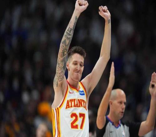 约基奇缺席!掘金末节狂输24分负老鹰杰伦29+9奇兵首次三双