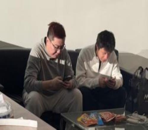 网友分享照片：昨天ClearLove厂长也在现场看TES被T1横扫