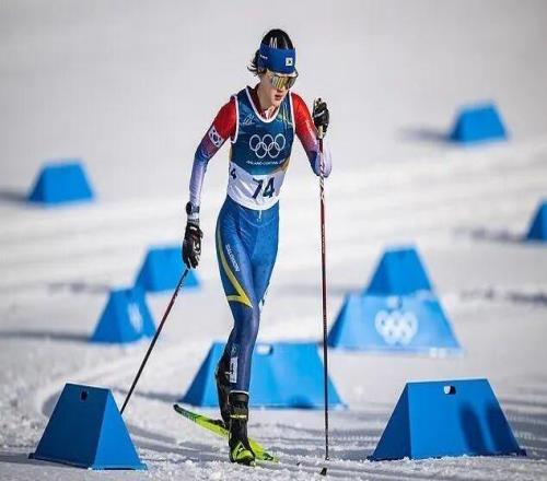 兩韓國運動員滑雪板藏貓膩被取消資格！