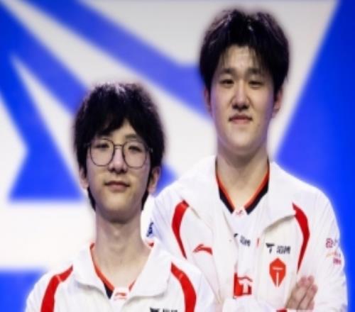 LPL官方曬ZUIAN和fengyue合照：我劍也未嚐不利！