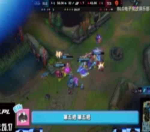 knight決勝局自信接壓力選阿卡麗推基地時shad0w：底褲豬沒毛啊