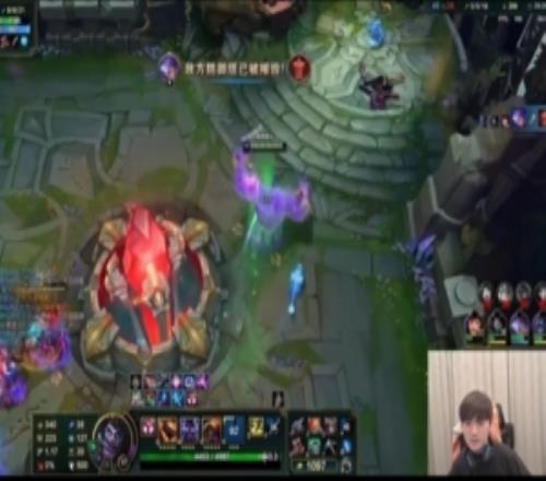 确实超模!团灭对手后JackeyLove放大看蒙多R特效随后进泉水洗澡