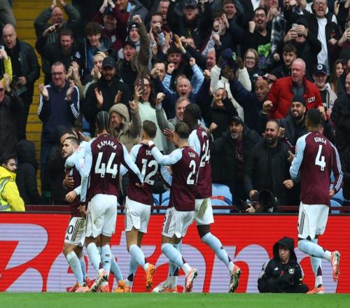 30横扫!瓜迪奥拉狂欢庆祝,利物浦耻辱溃败,多库一战封神