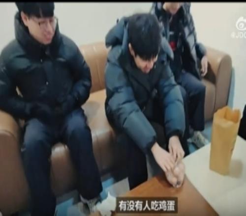 JDG分享拍攝日Vlog：又名小吉調皮日記，是開心拍攝的一天