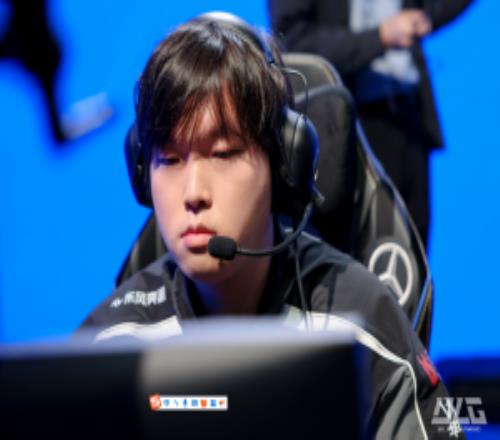 要轮到Bin哥发言了Elk与Shad0w更博后超话显示Bin登上微博