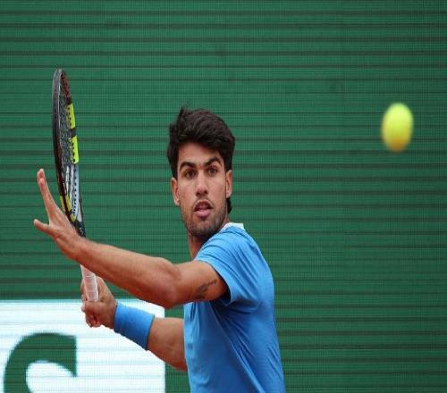 阿卡稱在家鄉有機會重返世界第一是動力,笑言本周不會想念辛納