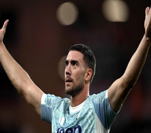 跟队:尤文已经重启DV9续约谈判,预计开出600万欧年薪报价