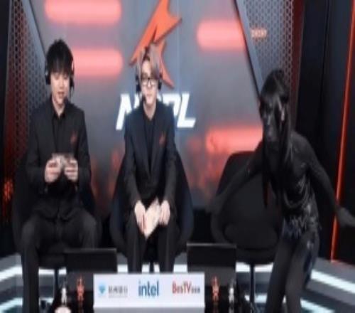 《永劫无间》女解说黑衣黑脸反讽舆论日本网友狂赞：长得美还这么有趣