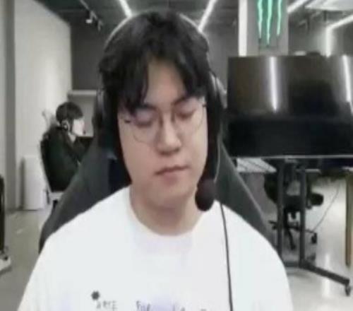 Gumayusi：現在休息很好吃也很好將開始第二次減肥然後努力rank