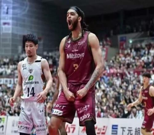 第4外援就位!山东男篮2米12大外援将在杯赛上演首秀,邱彪摊牌了