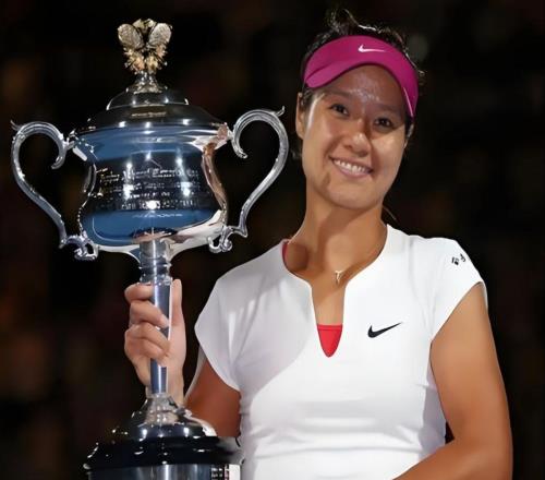 1977年网坛怪事：一年办了两届澳网，诞生两位冠军