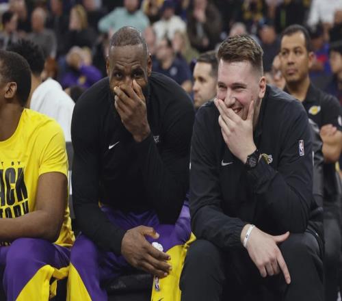 拒絕退役！詹姆斯公布決定二！整個NBA聯(lián)盟都被耍了