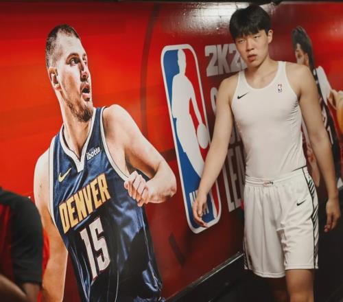 NBA新賽季40大中鋒！約基奇聯(lián)盟第一！楊瀚森力壓艾頓