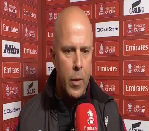 斯洛特:英超我们已经不可能夺冠了,但欧冠资格仍非常重要